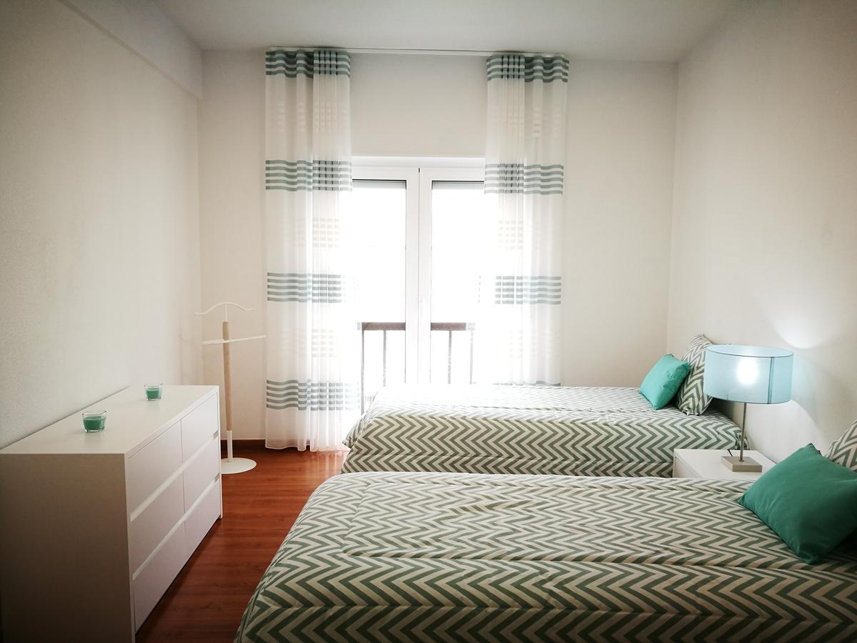 Peniche'S Blue & White Apartment Bagian luar foto