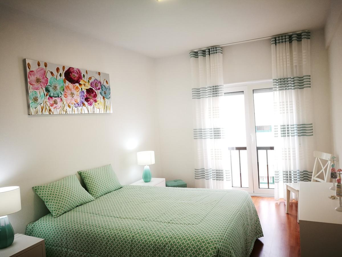 Peniche'S Blue & White Apartment Bagian luar foto