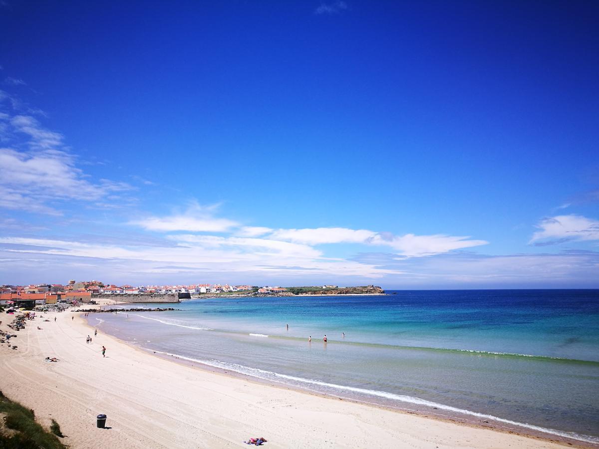 Peniche'S Blue & White Apartment Bagian luar foto